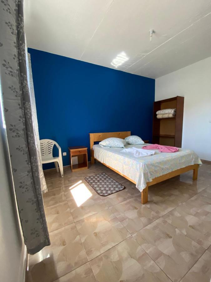 Casa Ze & Sonia Bed and Breakfast Portela Eksteriør billede